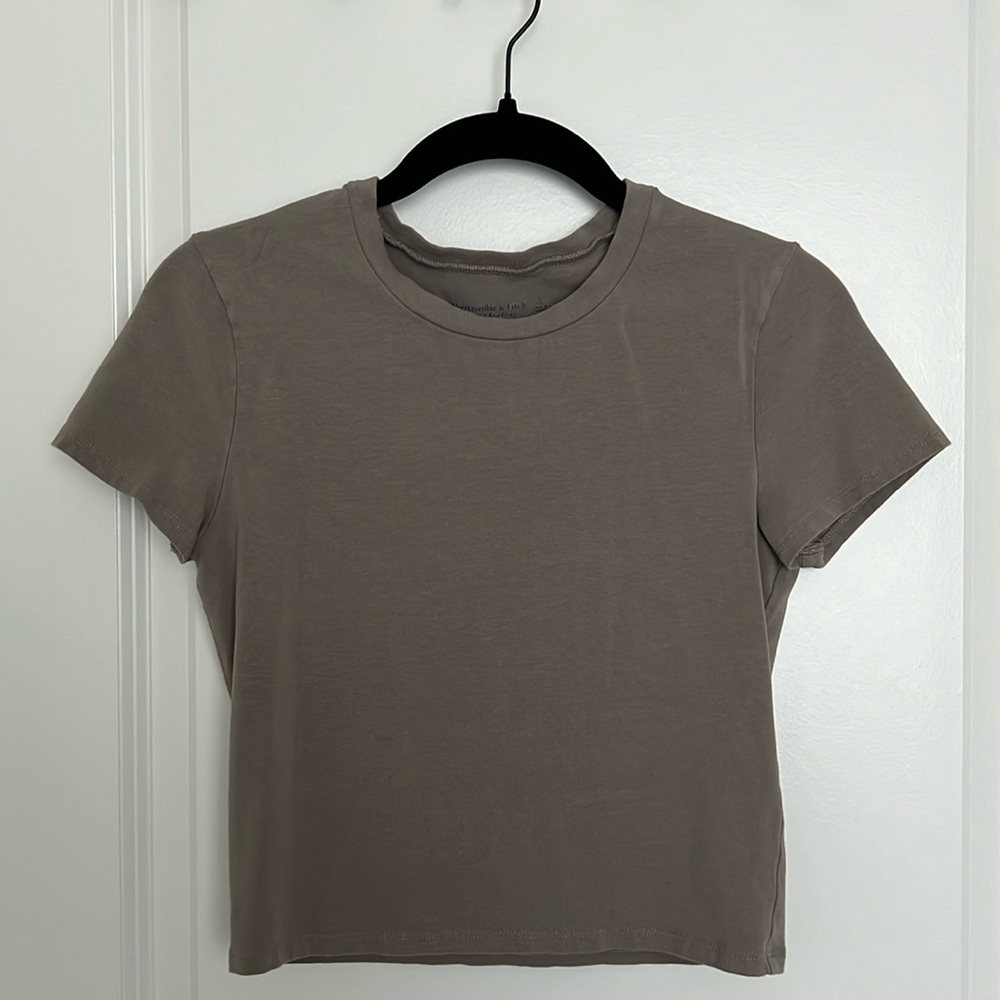A&F Essential Baby Tee
